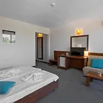 Glarus Hotel 4*