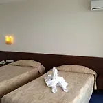 Hotel Glarus 4*