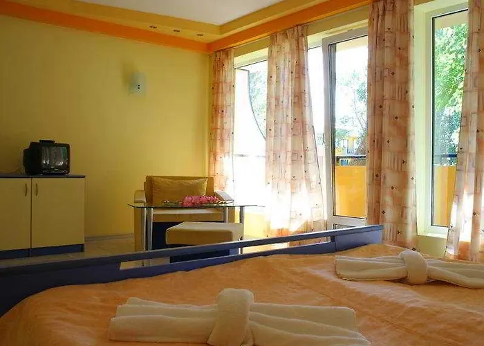 Ξενοδοχείο Glarus 4*