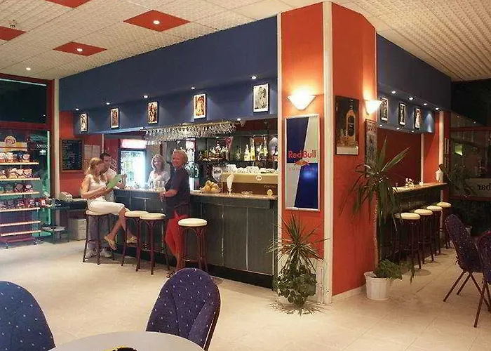 Ξενοδοχείο Glarus