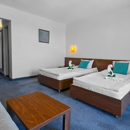 Glarus Beach& Aqua Park Hotel