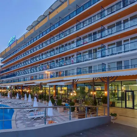 Glarus Beach& Aqua Park Hotel 4*