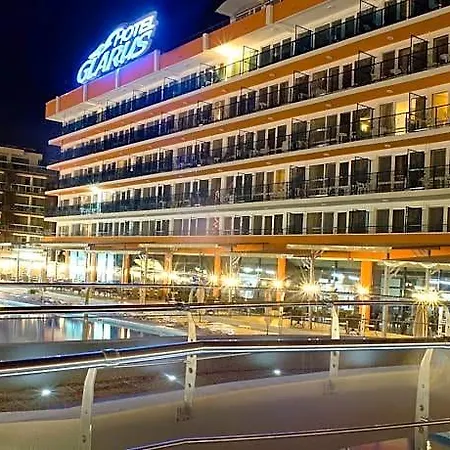 Glarus Beach& Aqua Park 4* 阳光海滩