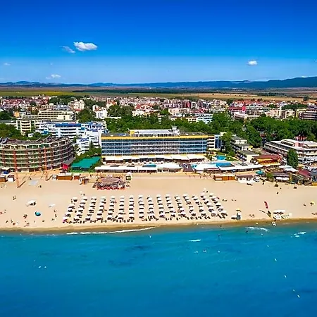 酒店 Glarus Beach& Aqua Park 阳光海滩