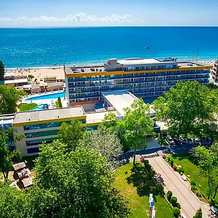 酒店 Glarus Beach& Aqua Park 4*