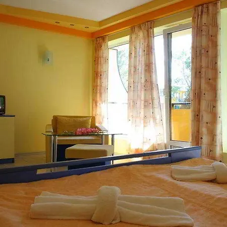 酒店 Glarus Beach& Aqua Park 4*