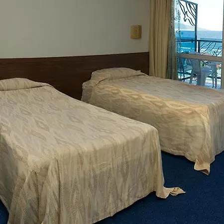 Glarus Beach& Aqua Park 4* 阳光海滩