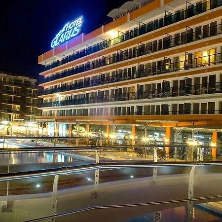 Glarus Beach& Aqua Park 酒店 阳光海滩
