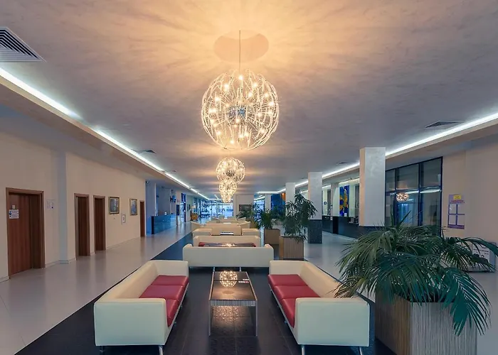 Хотел Glarus 4*